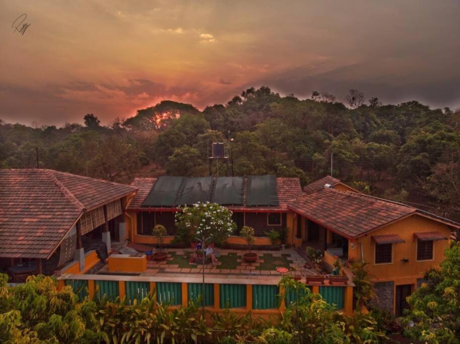 Sohana Eco Retreat Farmhouse - Karjat Chinchavli Buitenkant foto